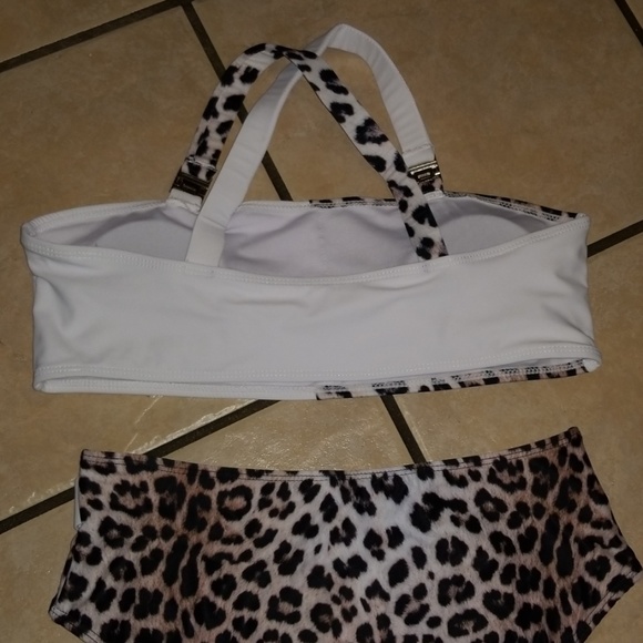 Leopard print bikini - Picture 7 of 8